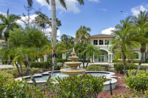 320 Crestwood Cir, Royal Palm Beach, FL 33411, Sold 04/30/20