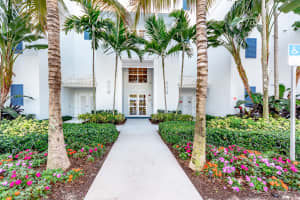 912 Bay Colony Dr S, Juno Beach, FL 33408, Sold 06/10/20