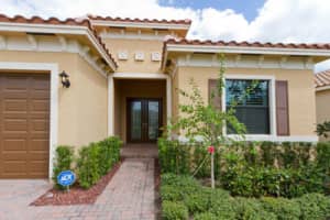 MLS# R10612576, Vero Beach, Florida 32967