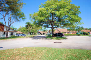 1230 Parkside Green Dr, Greenacres, FL 33415, Sold 10/16/20