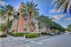 630 S Sapodilla Ave, West Palm Beach, FL 33401, Sold 04/14/21