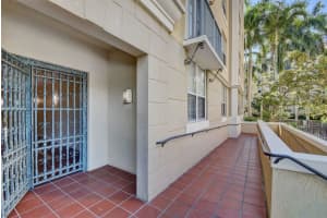 630 S Sapodilla Ave, West Palm Beach, FL 33401, Sold 04/14/21