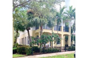 216 W Bay Cedar Cir, Jupiter, FL 33458, Sold 09/30/20