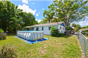 556 21st Ave, Vero Beach, FL 32962, Sold 05/29/20