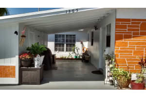 1365 6th St, West Palm Beach, FL 33401, Sold 06/29/20