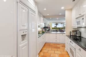 1648 SE Sailfish Point Blvd, Stuart, FL 34996, Sold 04/30/21