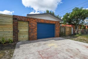 5600 Middlecoff Dr, West Palm Beach, FL 33413, Sold 05/12/20