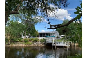 101 SE Paradise Pl, Stuart, FL 34997, Sold 06/22/20