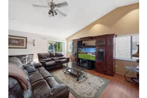 9846 Goldenrod Dr, Boynton Beach, FL 33437, Sold 09/10/20