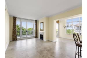 MLS# R10614660, Vero Beach, Florida 32963