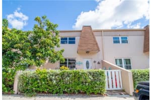 8071 NW 10th Ct, Margate, FL 33063, Sold 08/27/20