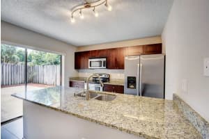 520 Green Springs Pl, West Palm Beach, FL 33409, Sold 06/19/20