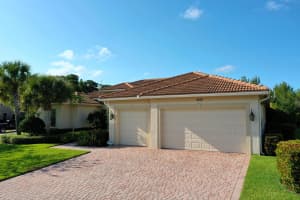 2315 NW Waterbury St, Jensen Beach, FL 34957, Sold 07/15/20