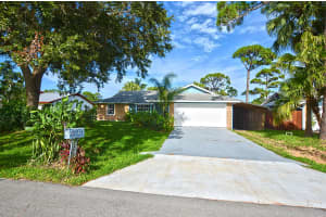 170 9th Ct, Vero Beach, FL 32962, Sold 08/14/20