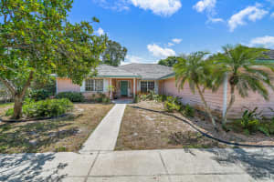 18210 SE Ridgeview Dr, Tequesta, FL 33469, Sold 07/31/20