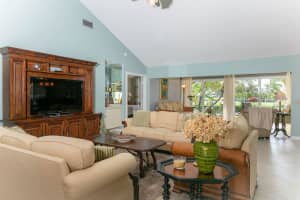 2274 Saratoga Bay Dr, West Palm Beach, FL 33409, Sold 08/18/20