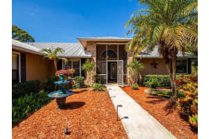 577 SW Wood Creek Dr, Palm City, FL 34990, Sold 05/29/20