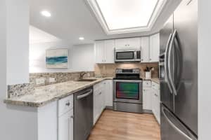 370 NE Edgewater Dr, Stuart, FL 34996, Sold 06/26/20