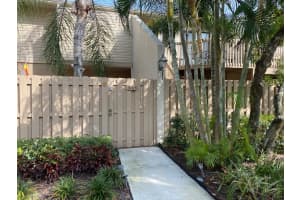 612 Executive Center Dr, West Palm Beach, FL 33401, Sold 09/18/20