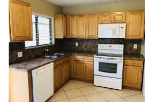 40 Tara Lakes Dr E, Boynton Beach, FL 33436, Sold 07/01/20