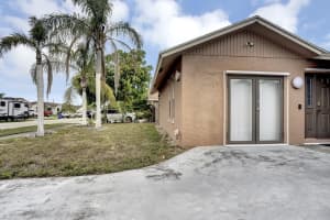 355 SW 33rd Terrace, Deerfield Beach, FL 33442, Sold 07/15/20