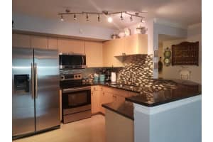809 Villa Cir, Delray Beach, FL 33483, Sold 06/22/20