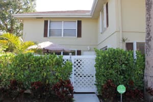 24 Bedford Ct, Royal Palm Beach, FL 33411, Sold 06/29/20