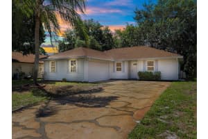 985 4th Ln, Vero Beach, FL 32962, Sold 11/30/20