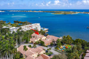 3 Via Lago, Boynton Beach, FL 33435, Sold 04/04/22