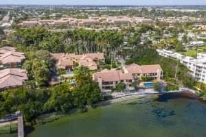 3 Via Lago, Boynton Beach, FL 33435, Sold 04/04/22