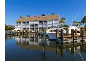 MLS# R10617863, Vero Beach, Florida 32963