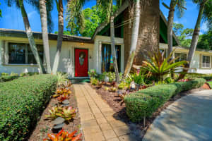 5053 Beechwood Rd, Delray Beach, FL 33484, Sold 07/02/20