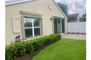 1708 Sawgrass Cir, Greenacres, FL 33413, Sold 05/07/21