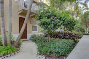 104 W Coda Cir, Delray Beach, FL 33444, Sold 07/27/20
