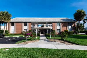 148 Yacht Club Dr, North Palm Beach, FL 33408, Sold 06/05/20