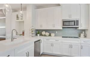 607 Windward Cir, Boynton Beach, FL 33435, Sold 10/27/20