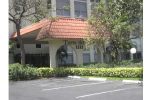 1111 S Ocean Blvd, Boca Raton, FL 33432, Sold 09/28/20