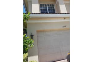 203 SW Walking Path, Stuart, FL 34997, Sold 07/21/20
