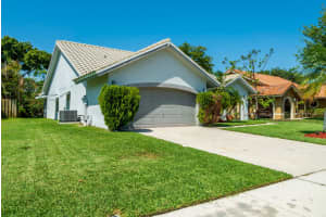 5270 Helene Cir, Boynton Beach, FL 33472, Sold 07/02/20