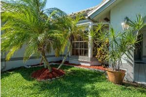 5270 Helene Cir, Boynton Beach, FL 33472, Sold 07/02/20