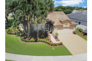 8300 Lake Cypress Rd, Lake Worth, FL 33467, Sold 06/01/20