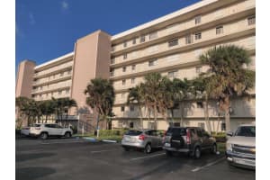 10102 S Ocean Dr, Jensen Beach, FL 34957, Sold 07/17/20