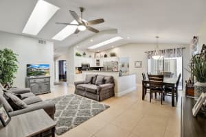 1047 Shady Lakes Cir, Palm Beach Gardens, FL 33418, Sold 10/08/20