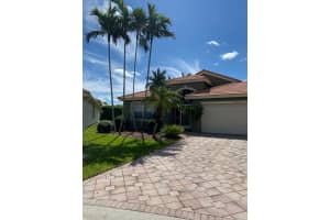 5760 Royal Club Dr, Boynton Beach, FL 33437, Sold 08/20/20