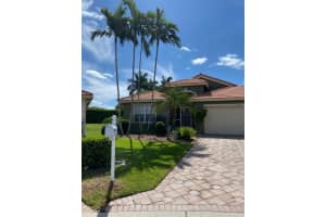 5760 Royal Club Dr, Boynton Beach, FL 33437, Sold 08/20/20