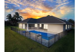 10476 SW Lands End Pl, Palm City, FL 34990, Sold 09/14/20