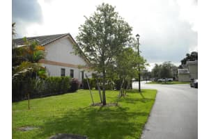 10591 La Placida Dr, Coral Springs, FL 33065, Sold 08/07/20