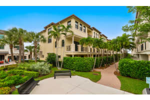 612 Windward Cir, Boynton Beach, FL 33435, Sold 07/29/20