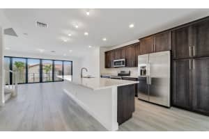 615 Windward Cir, Boynton Beach, FL 33435, Sold 07/24/20
