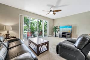 1625 42nd Square, Vero Beach, FL 32960, Sold 06/12/20